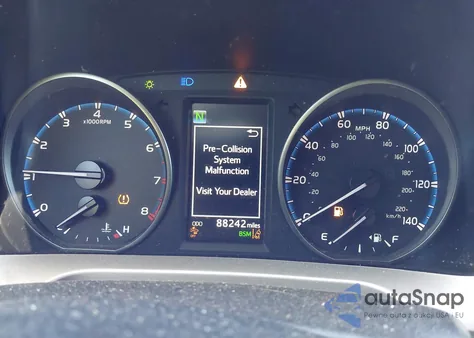 2018 Toyota Rav4 Xle z USA, uszkodzony, nr VIN JTMRFREVXJD255666